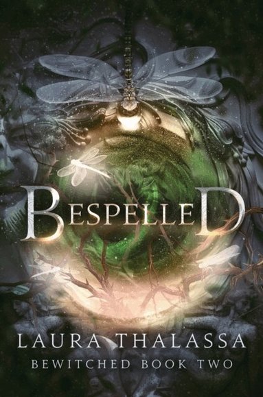 Laura Thalassa - Bespelled (Standard Edition), Häftad