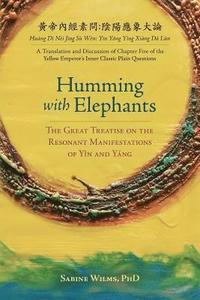 bokomslag Humming with Elephants
