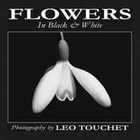bokomslag FLOWERS In Black & White