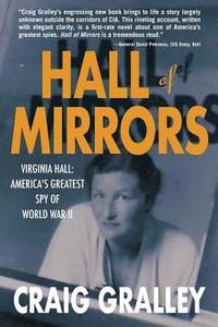 bokomslag Hall of Mirrors