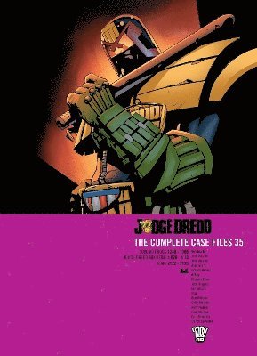 bokomslag Judge Dredd: The Complete Case Files 35