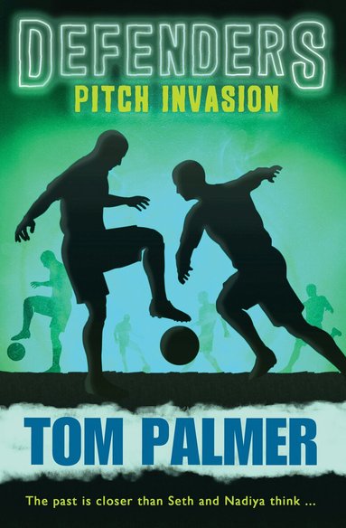 Tom Palmer - Pitch Invasion, Häftad
