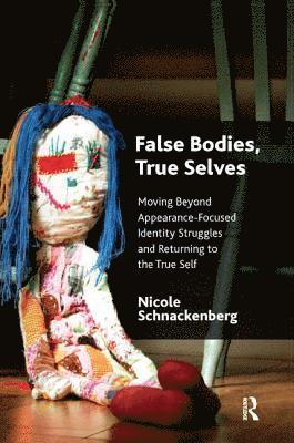 bokomslag False Bodies, True Selves