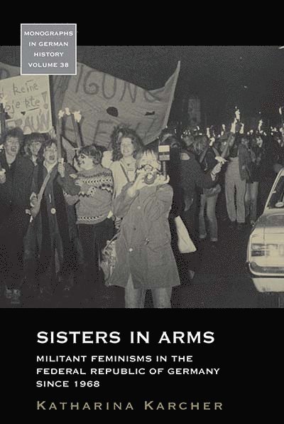Katharina Karcher - Sisters in Arms, Inbunden