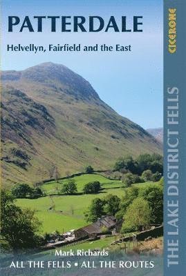 Mark Richards - Walking the Lake District Fells - Patterdale, Häftad