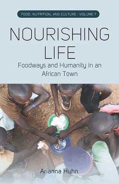 Arianna Huhn - Nourishing Life, Inbunden