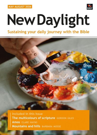 Gordon Giles - New Daylight May-August 2026, Häftad