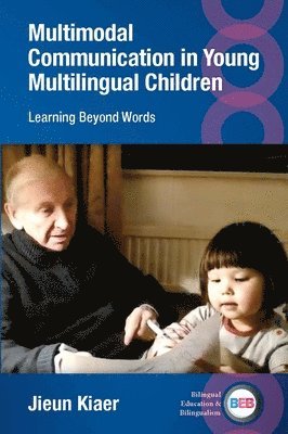 bokomslag Multimodal Communication in Young Multilingual Children