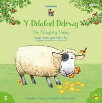 bokomslag Cyfres Cae Berllan: Y Ddafad Ddrwg / The Naughty Sheep