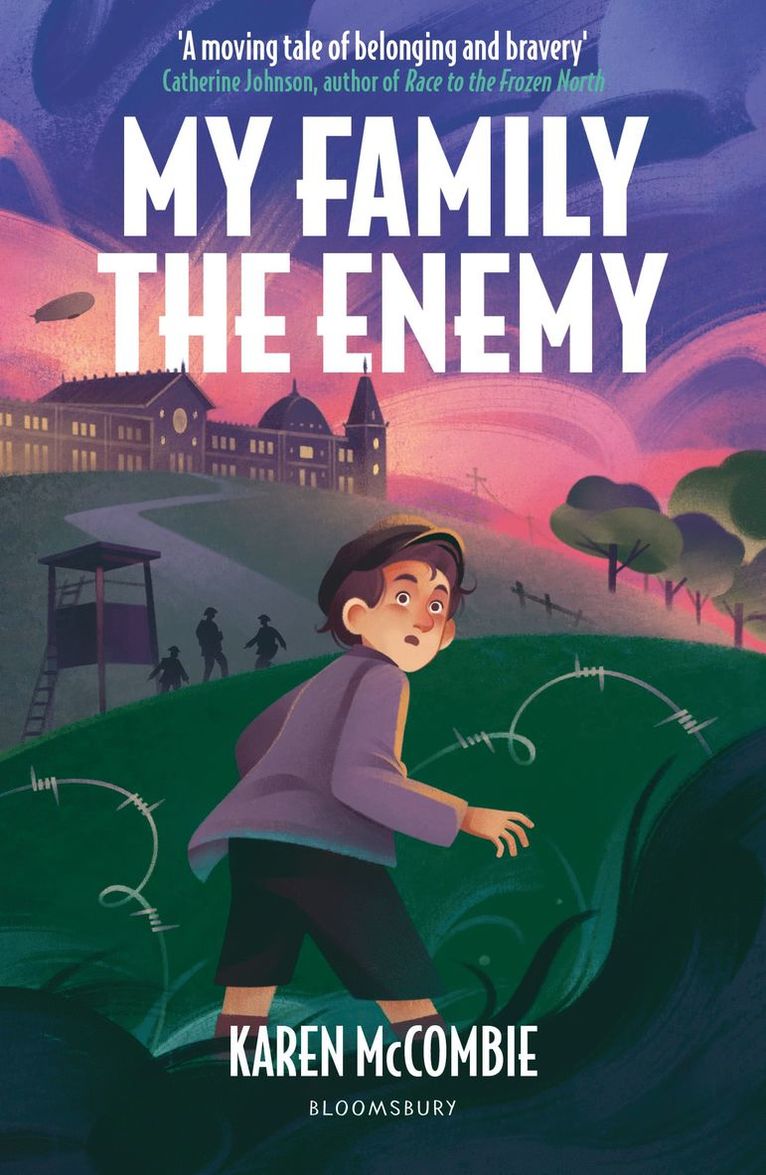 Karen McCombie - My Family the Enemy, Häftad