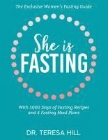 bokomslag She is fasting