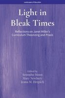 Seungho Moon, Mary Newbery, Jeana M. Hrepich - Light in Bleak Times, Häftad