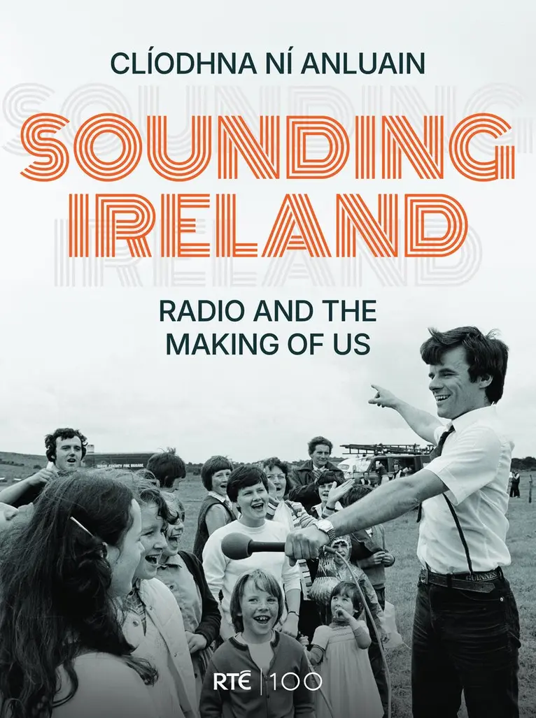 Clíodhna Ní Anluain - Sounding Ireland, Inbunden. Tillgänglighet: Lägg i varukorg
