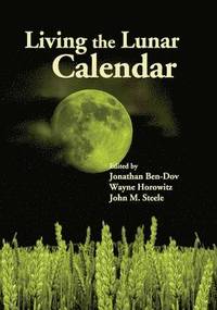 bokomslag Living the Lunar Calendar