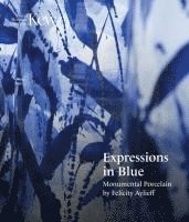 Expressions in Blue: Monumental Porcelain 1