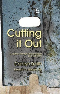 Carolyn Smith - Cutting it Out, Häftad