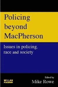 bokomslag Policing beyond Macpherson