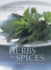 bokomslag Cooking With Herbs and Spices