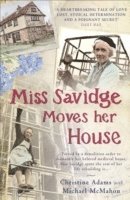 bokomslag Miss Savidge Moves Her House