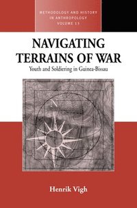 bokomslag Navigating Terrains of War