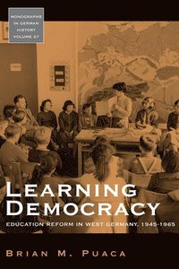 bokomslag Learning Democracy