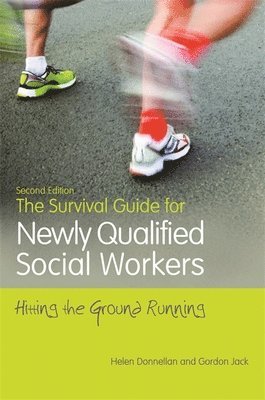 bokomslag Survival Guide for Newly Qualified Social Workers, Second Edition