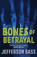 bokomslag Bones of Betrayal