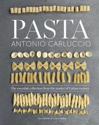 bokomslag Pasta: The Essential New Collection From the Master of Italian Cookery