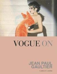 bokomslag Vogue on: jean paul gaultier