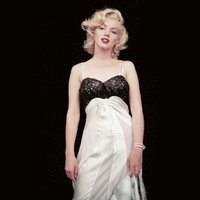 bokomslag The Essential Marilyn Monroe - Deluxe