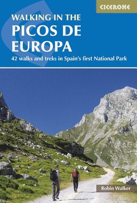 Robin Walker - Walking in the Picos de Europa, Häftad