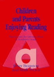 bokomslag Children and Parents Enjoying Reading