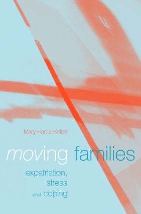 bokomslag Moving Families