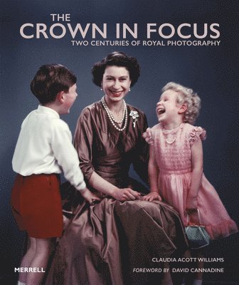 The Crown in Focus 1