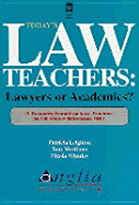 bokomslag Today's Law Teacher: Lawyers or Academics?