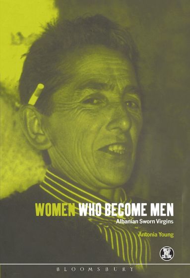 Antonia Young, Joanne B. Eicher - Women Who Become Men, Häftad