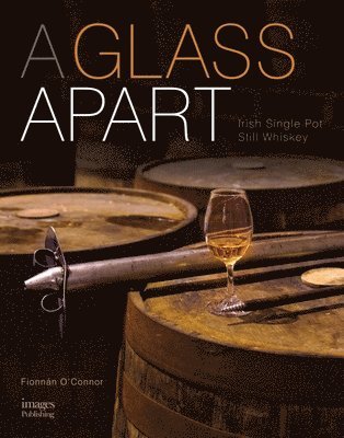 bokomslag Glass Apart