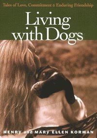 bokomslag Living With Dogs