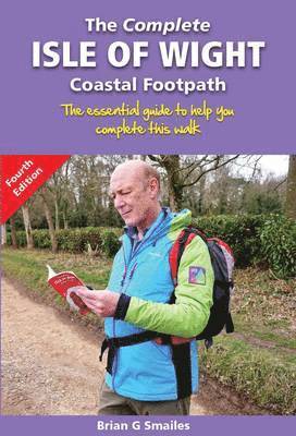 bokomslag Complete Isle of Wight Coastal Footpath