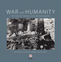 bokomslag Humanity In War