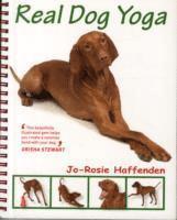 bokomslag Real Dog Yoga