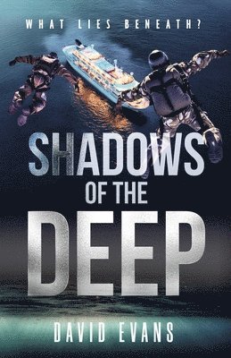 bokomslag Shadows of the Deep