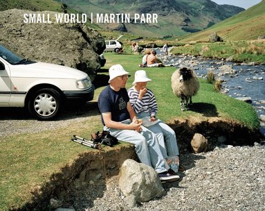 Martin Parr - Small World, Inbunden