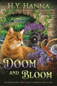 bokomslag Doom and Bloom (LARGE PRINT)