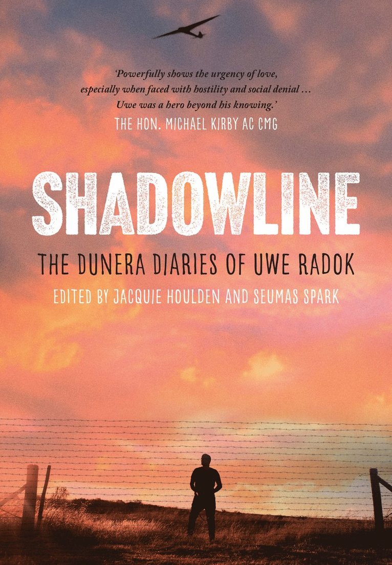 Jacquie Houlden, Seumas Spark - Shadowline, Häftad