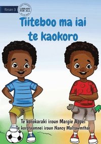 bokomslag We Are The Same But Different - Tiiteboo ma iai te kaokoro (Te Kiribati)