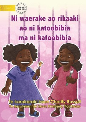 bokomslag Up and Down and Round and Round - Ni waerake ao rikaaki ao ni katoobibia ma ni katoobibia (Te Kiribati)