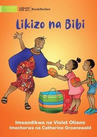 bokomslag Holidays with Grandmother - Likizo na Bibi