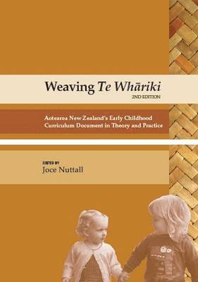 Joce Nuttall - Weaving Te Whariki, Häftad