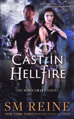 bokomslag Cast in Hellfire: An Urban Fantasy Romance